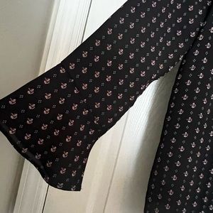 Loft outlet bell sleeve blouse